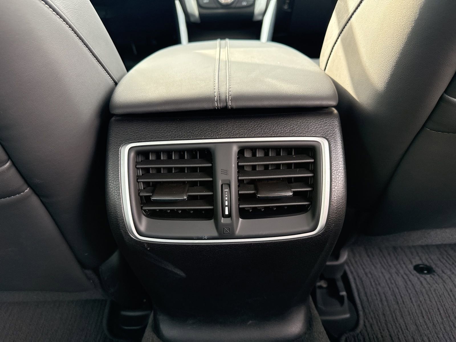 Thumbnail: 2018 Acura TLX - 30