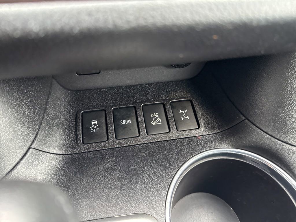 Thumbnail: 2019 Toyota Highlander - 35