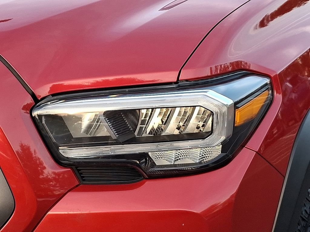 Thumbnail: 2023 Toyota Tacoma - 16