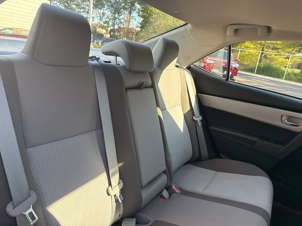 Thumbnail: 2018 Toyota Corolla - 21