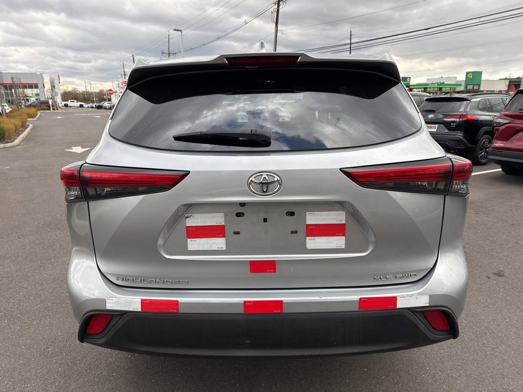 Thumbnail: 2021 Toyota Highlander - 6