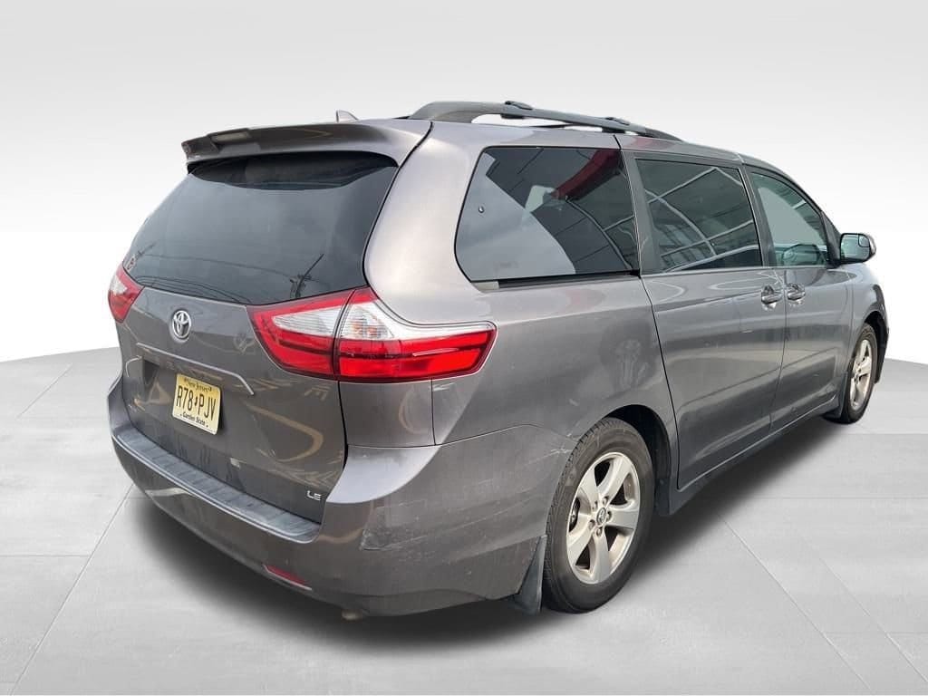Used 2018 Toyota Sienna L 7 Passenger Van Passenger Van