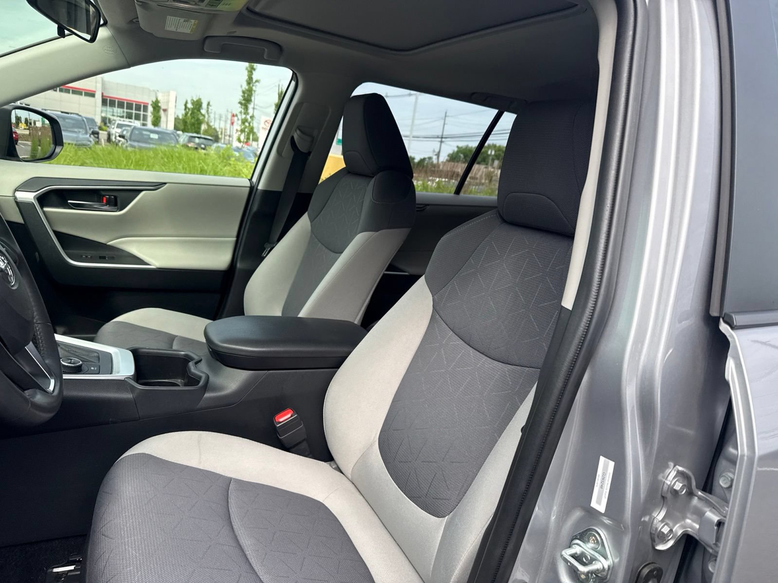 Thumbnail: 2023 Toyota RAV4 - 19