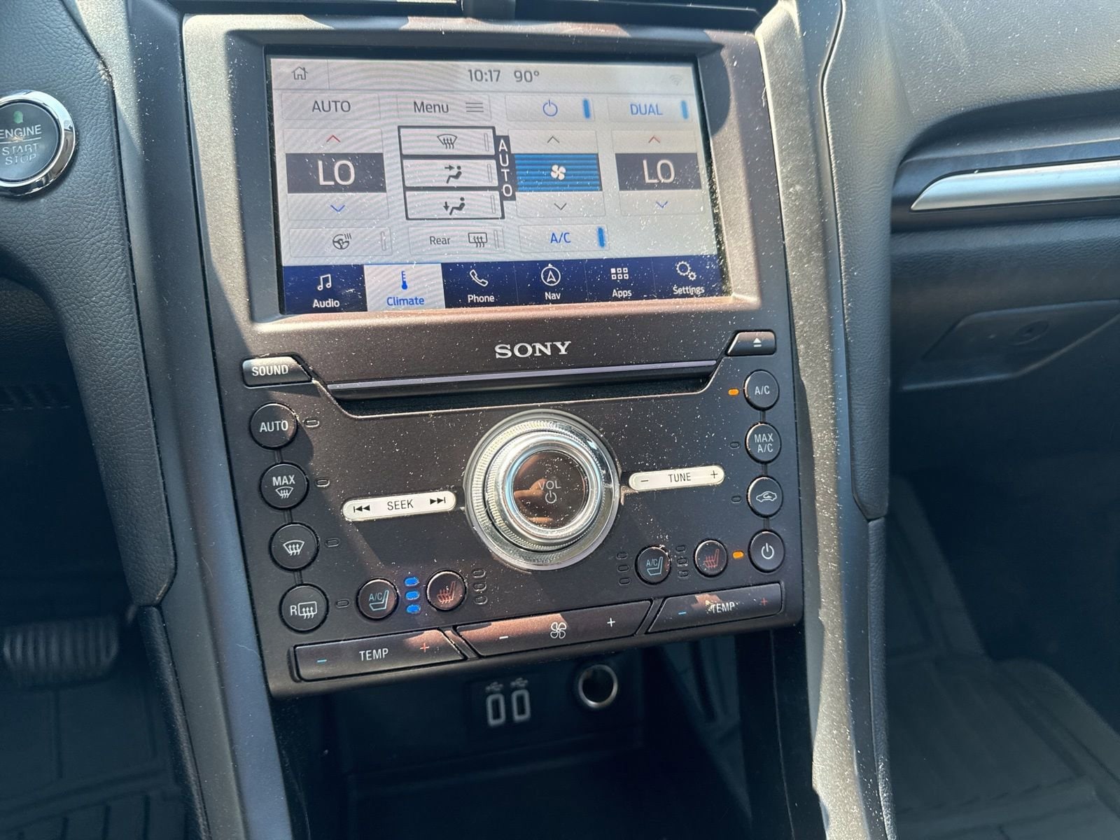 Thumbnail: 2020 Ford Fusion - 26
