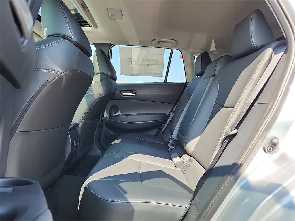 2025 Toyota Corolla Cross XLE 10
