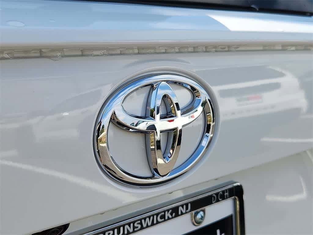 Thumbnail: 2025 Toyota RAV4 - 17