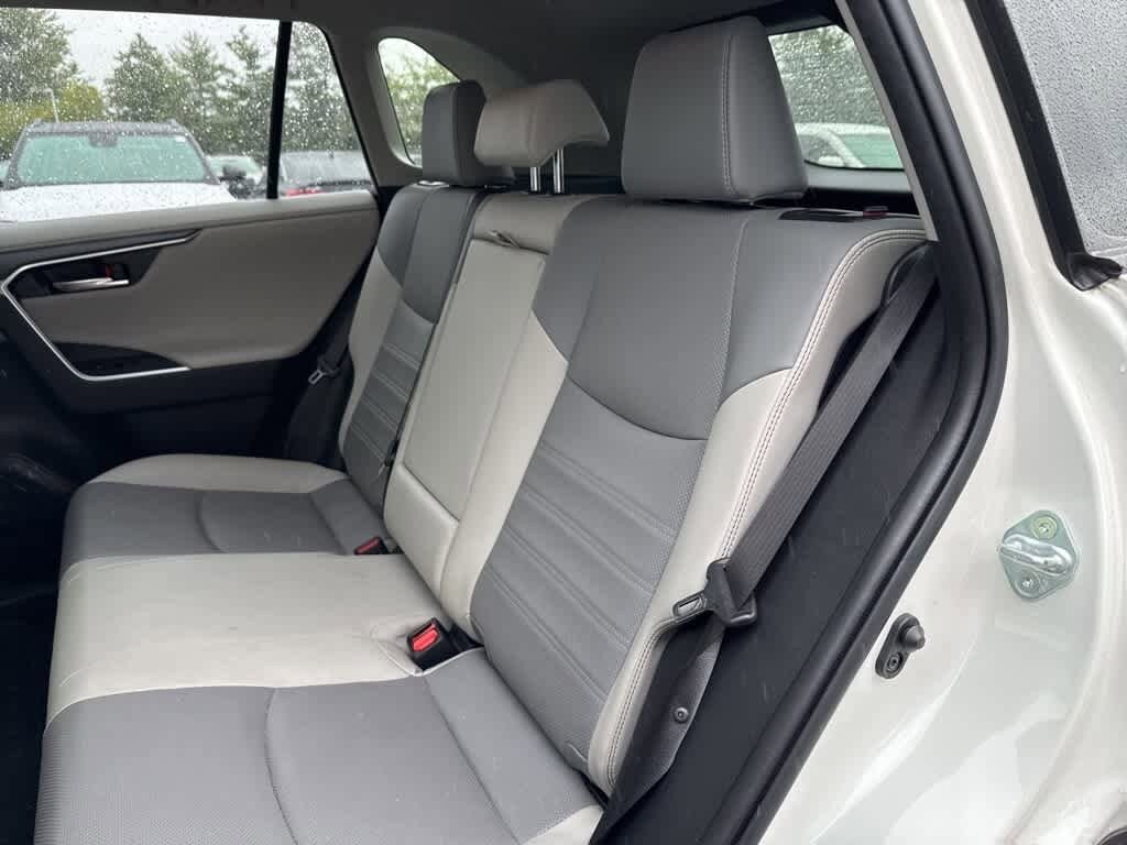 Thumbnail: 2019 Toyota RAV4 - 18