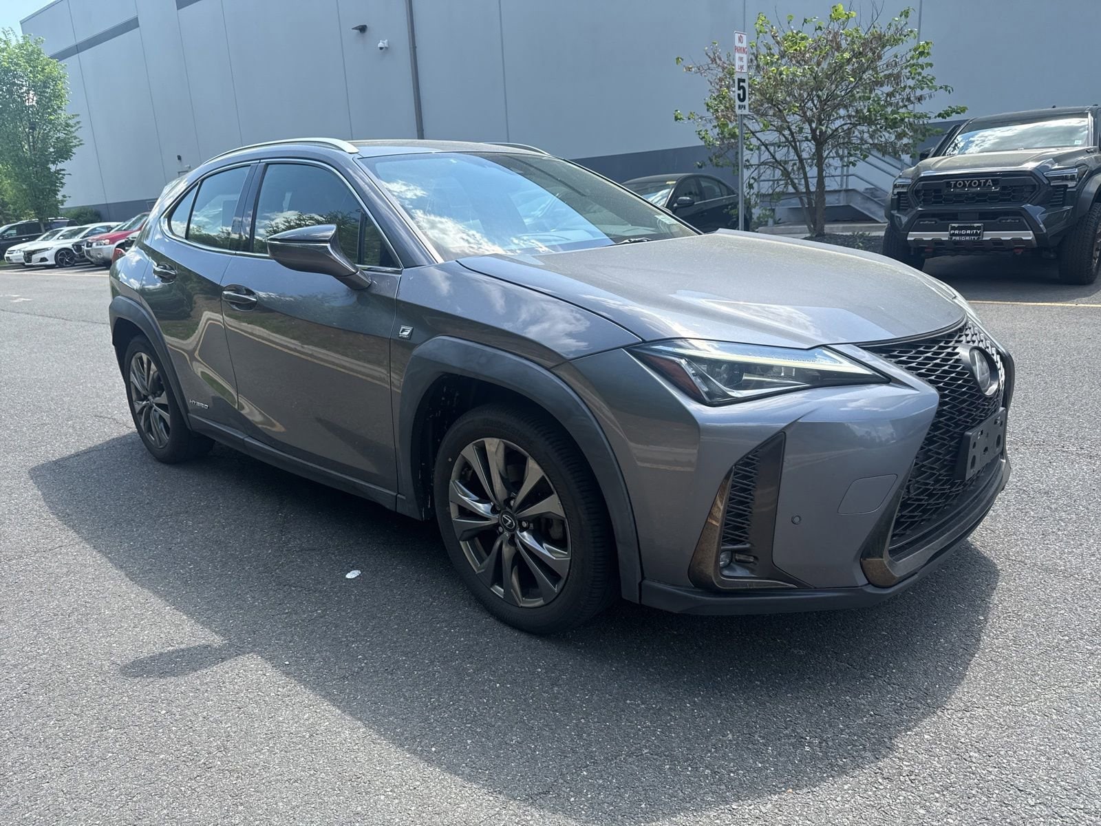 Thumbnail: 2019 Lexus UX - 3