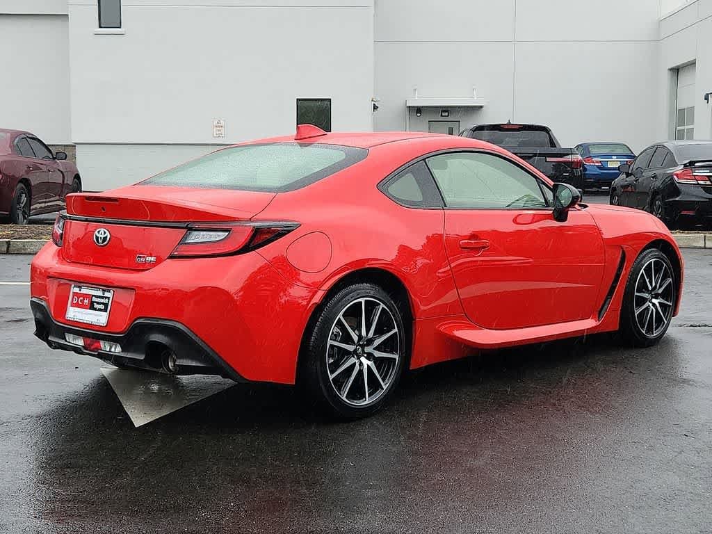 Thumbnail: 2022 Toyota GR86 - 4