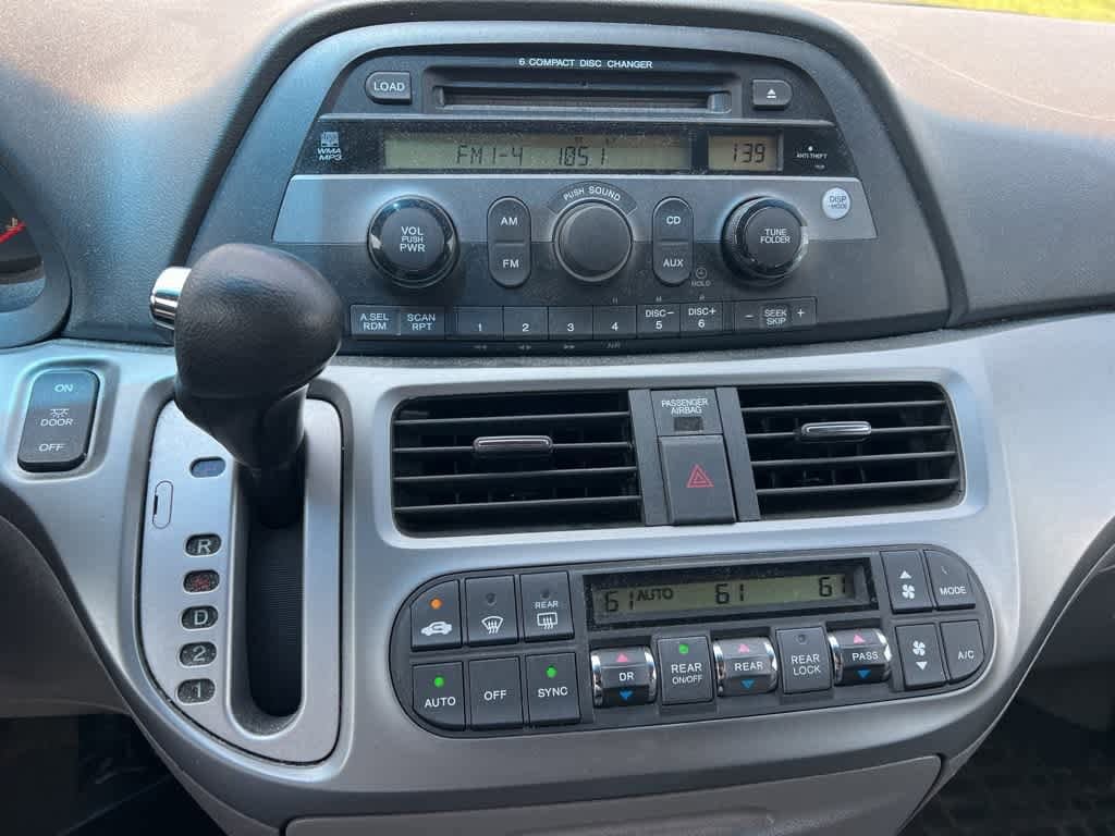 Thumbnail: 2010 Honda Odyssey - 19