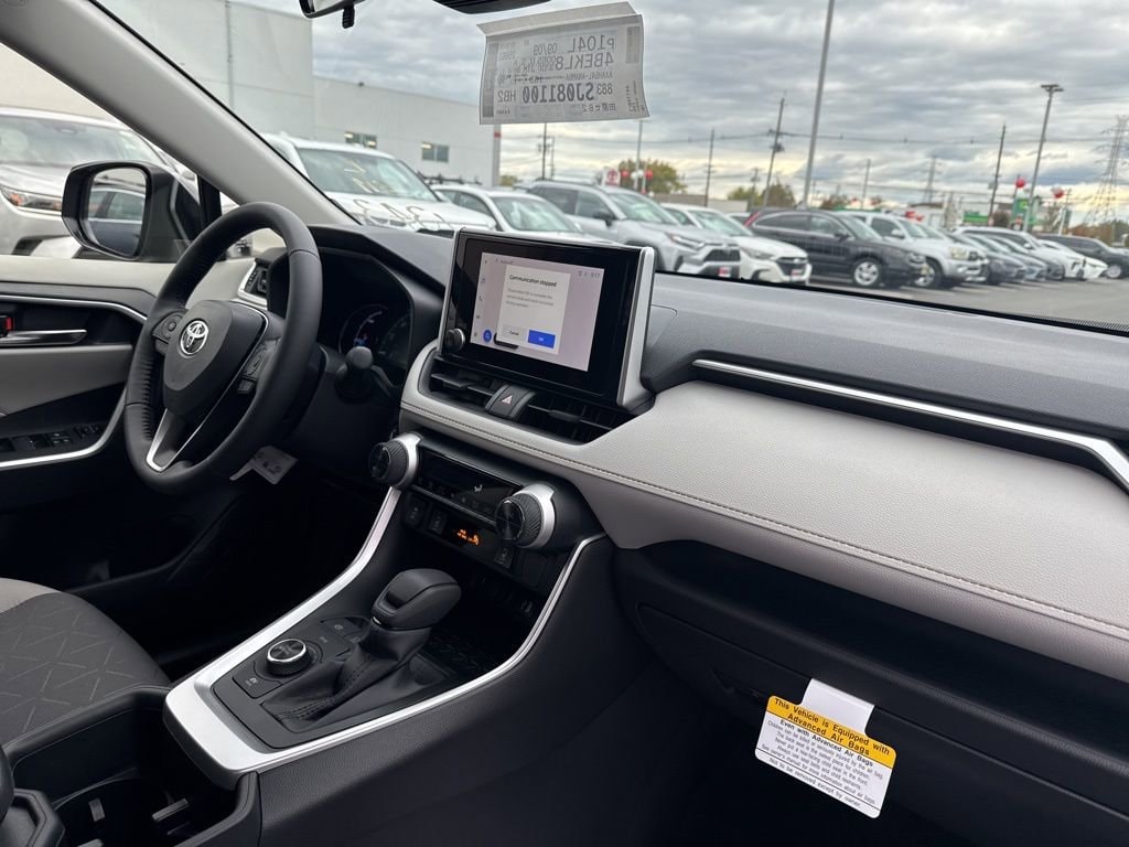 Thumbnail: 2025 Toyota RAV4 - 14