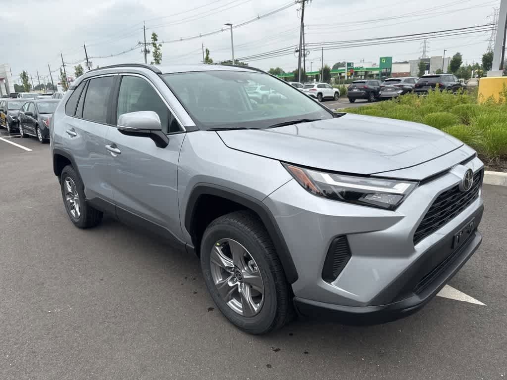 Thumbnail: 2025 Toyota RAV4 - 2