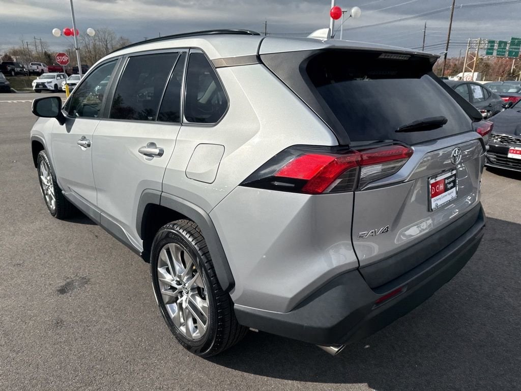 Thumbnail: 2020 Toyota RAV4 - 6