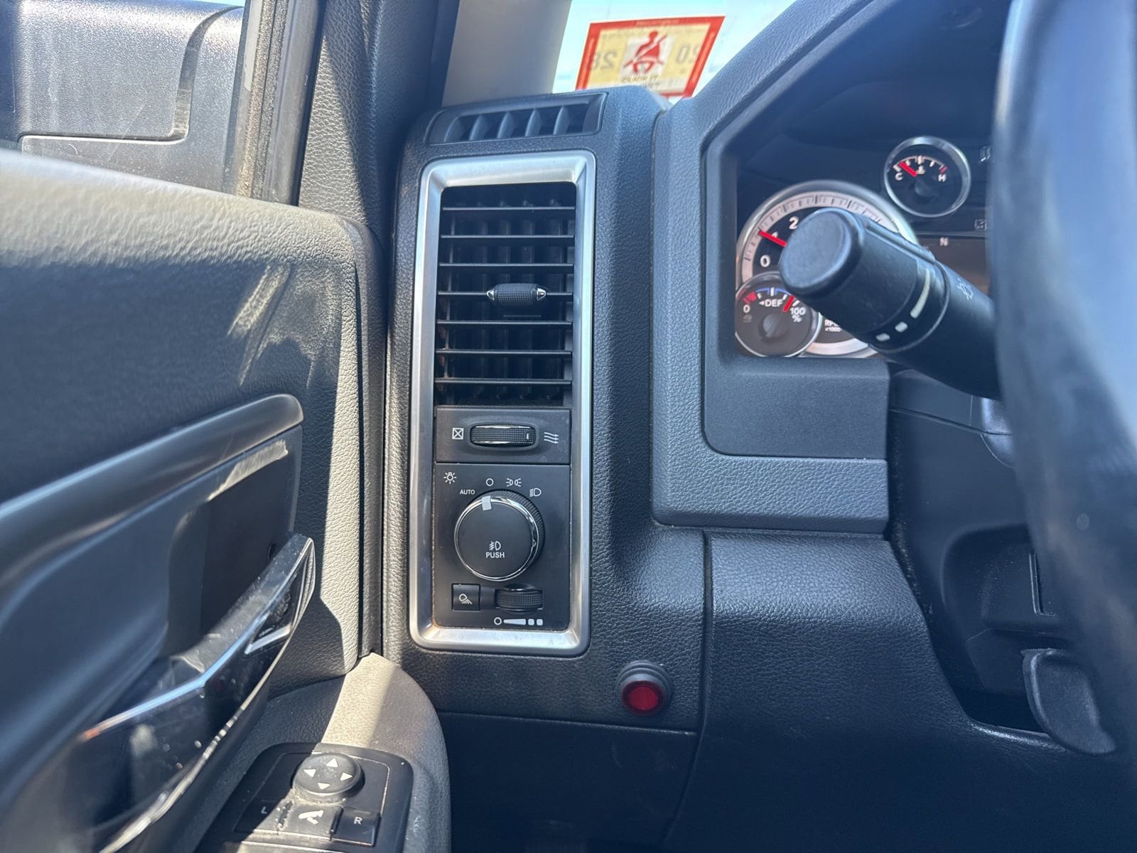 Thumbnail: 2015 RAM 1500 - 31