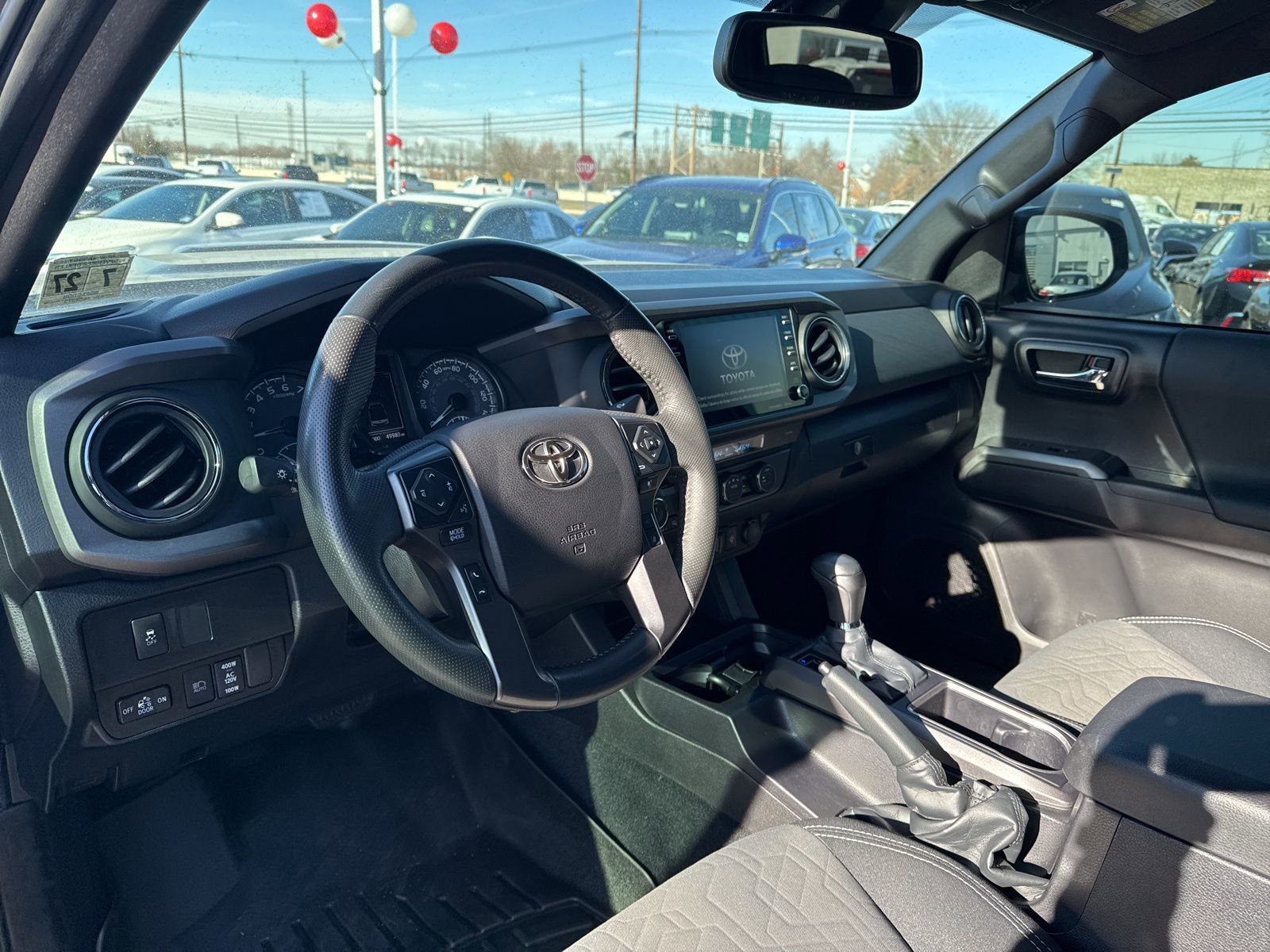 Thumbnail: 2022 Toyota Tacoma - 18