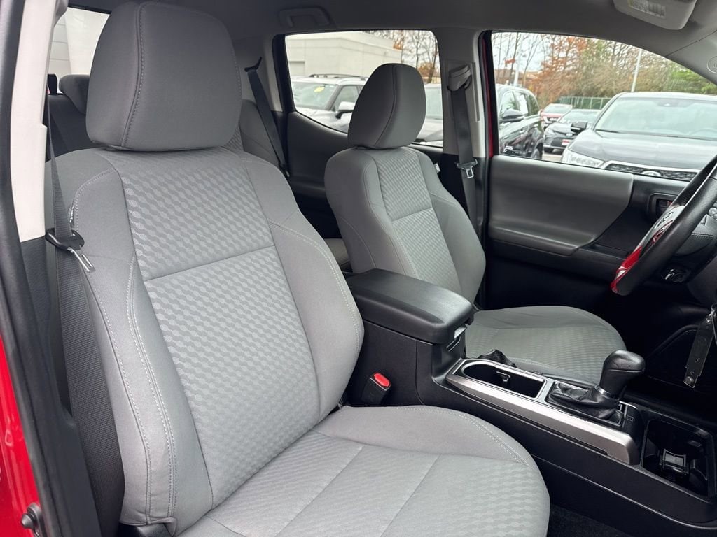 Thumbnail: 2021 Toyota Tacoma - 23