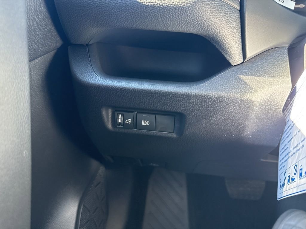 Thumbnail: 2025 Toyota RAV4 - 24