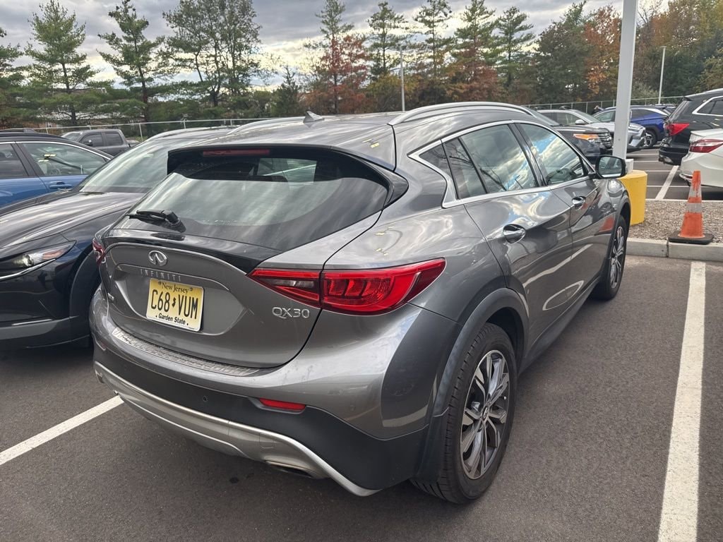 Used 2017 INFINITI QX30 Premium SUV