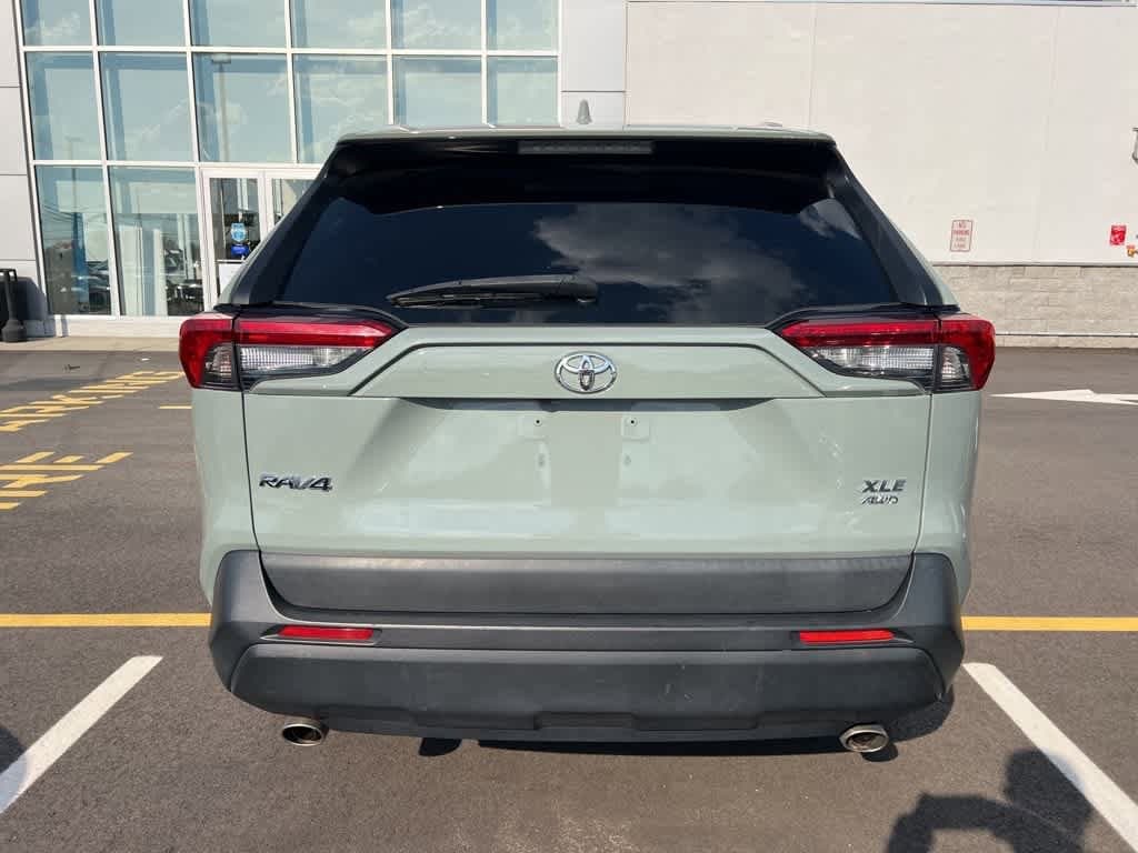 Thumbnail: 2019 Toyota RAV4 - 6