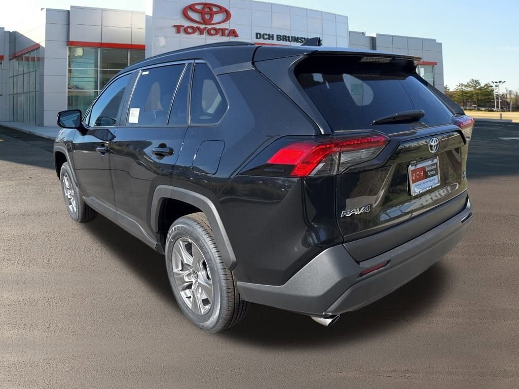 Thumbnail: 2025 Toyota RAV4 - 6