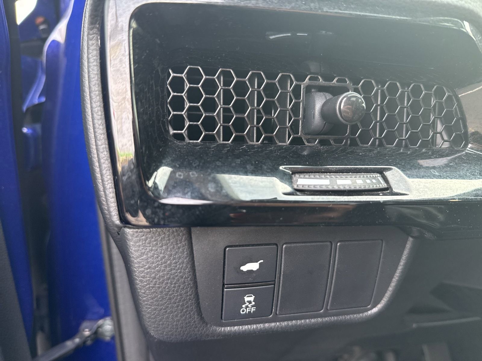 Thumbnail: 2023 Honda CR-V - 23