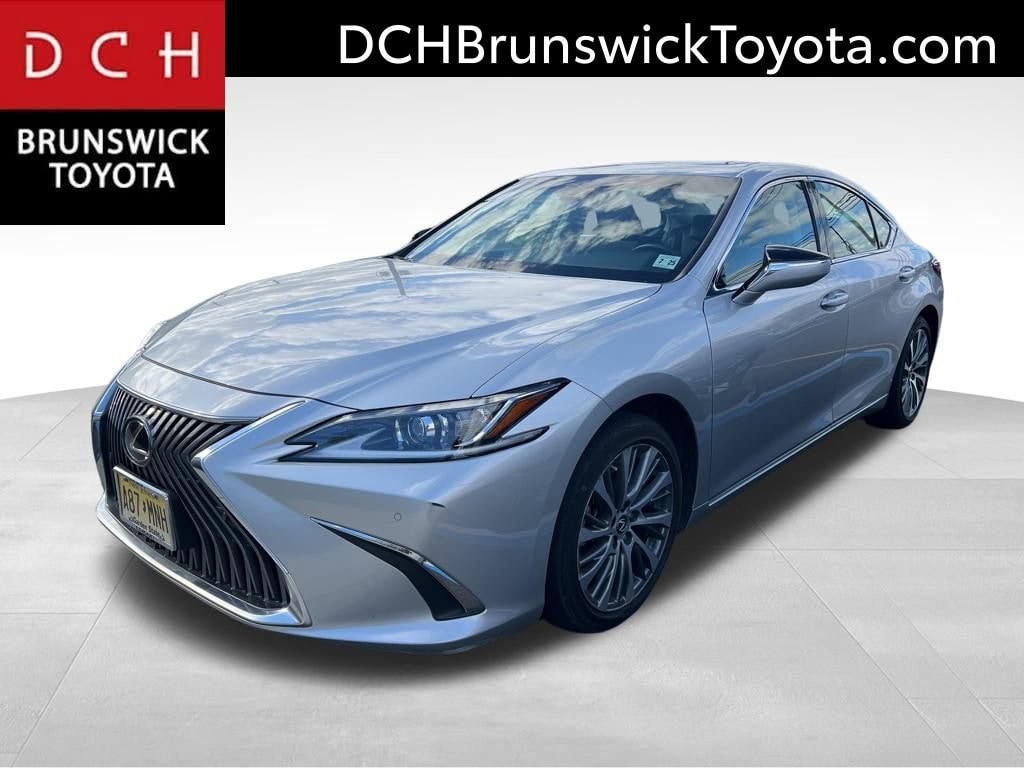 Thumbnail: 2020 Lexus ES - 1