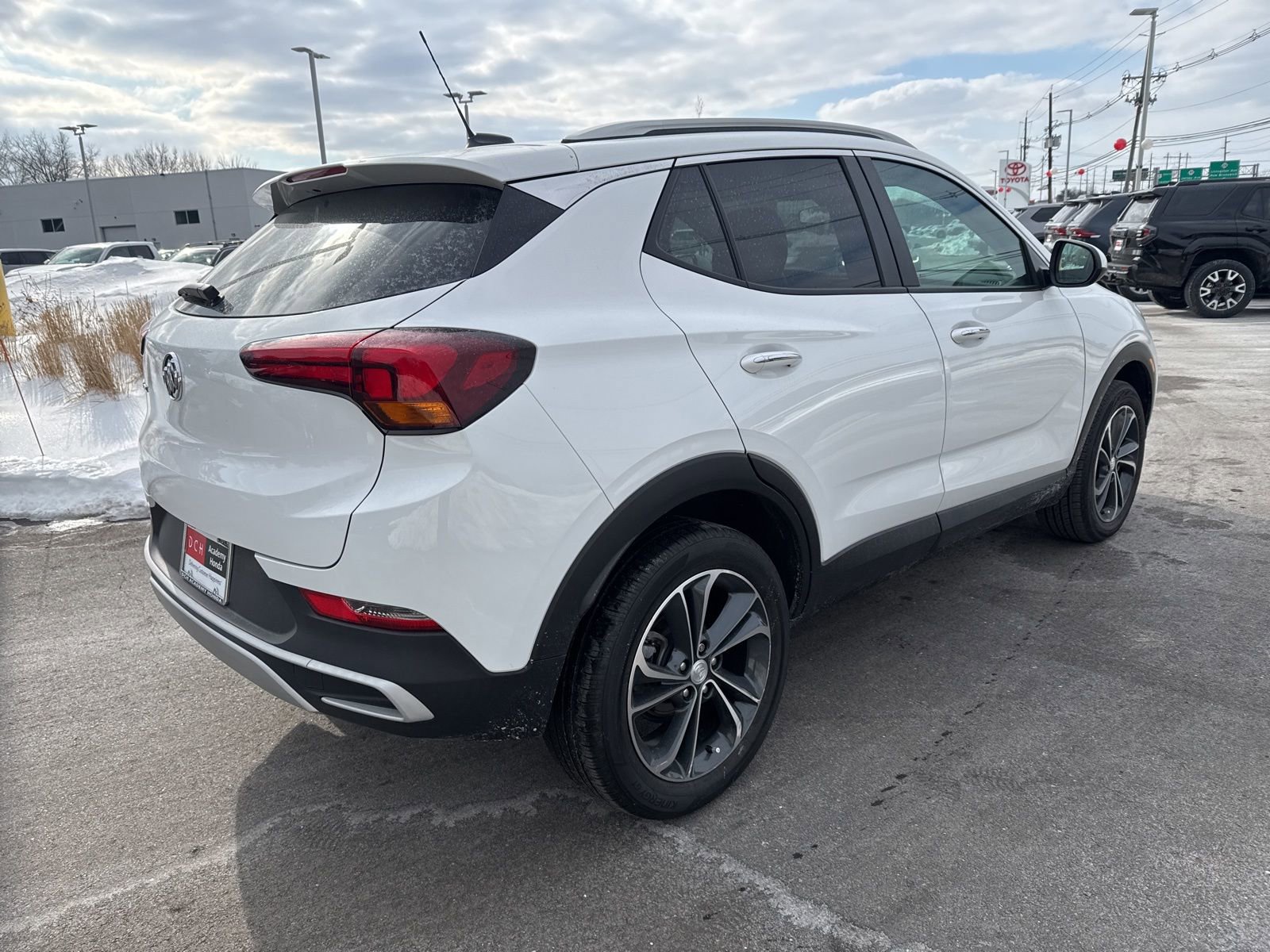 Thumbnail: 2023 Buick Encore GX - 5