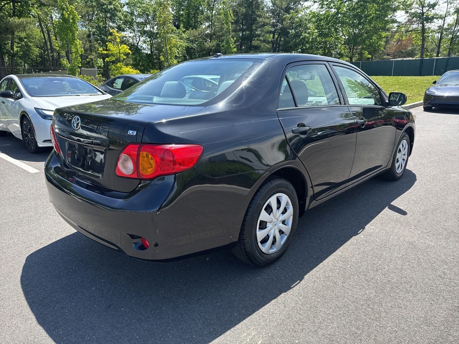 Thumbnail: 2010 Toyota Corolla - 5