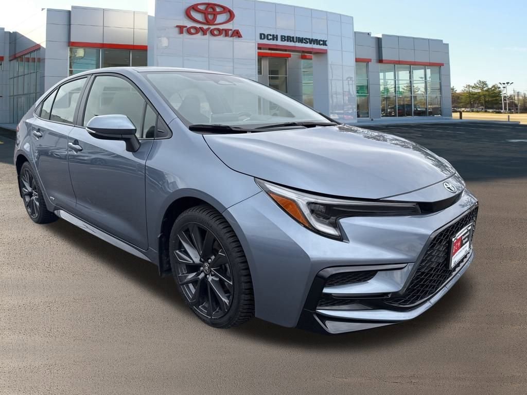 Thumbnail: 2023 Toyota Corolla - 3