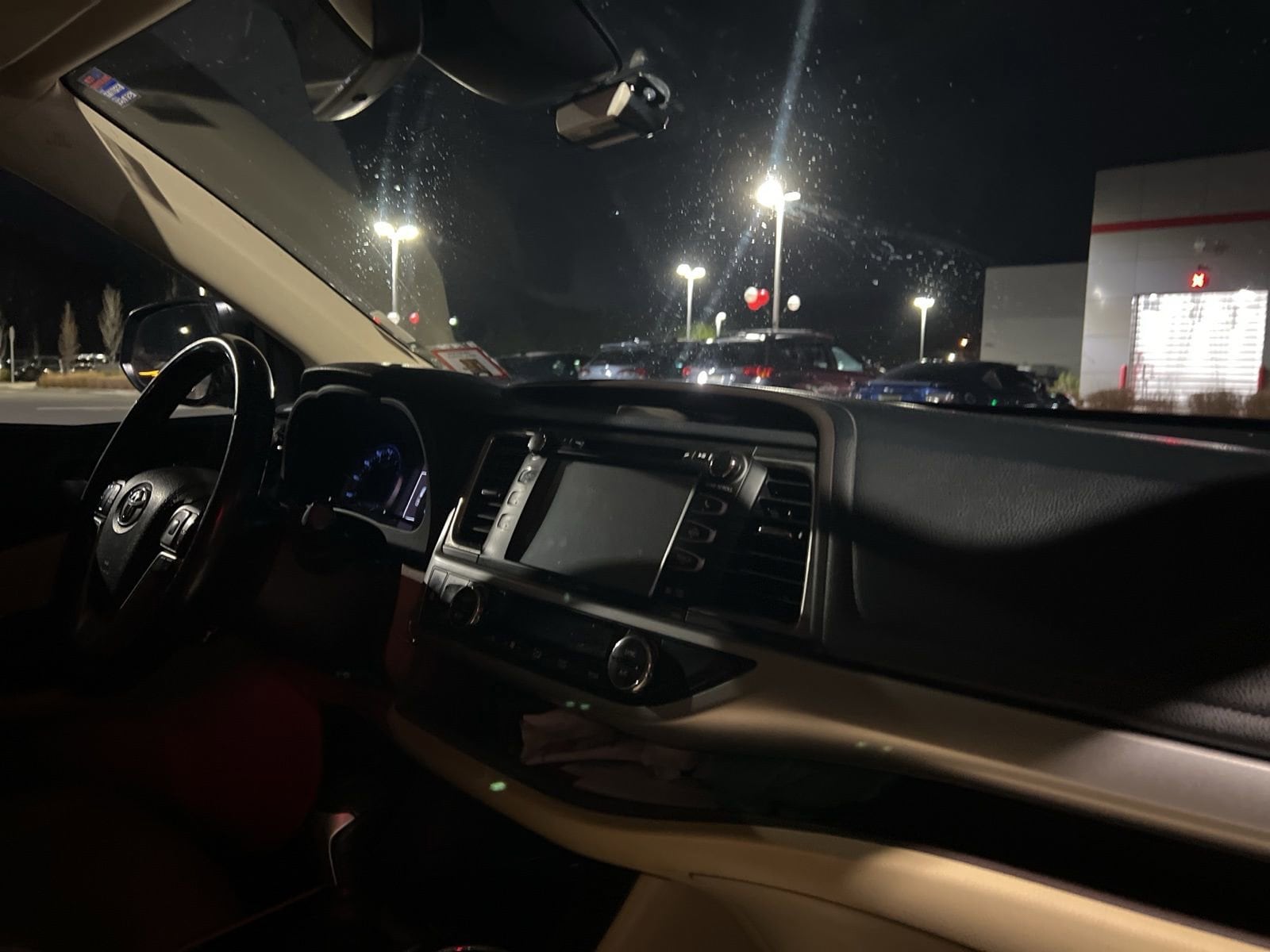 Thumbnail: 2019 Toyota Highlander - 17