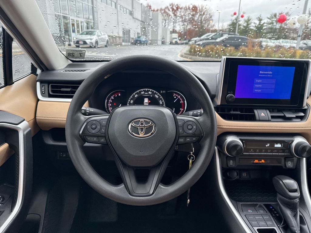 Thumbnail: 2023 Toyota RAV4 - 30