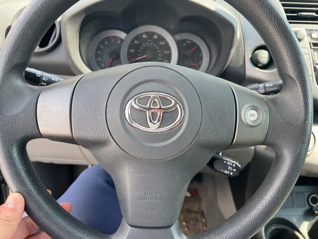 Thumbnail: 2010 Toyota RAV4 - 16
