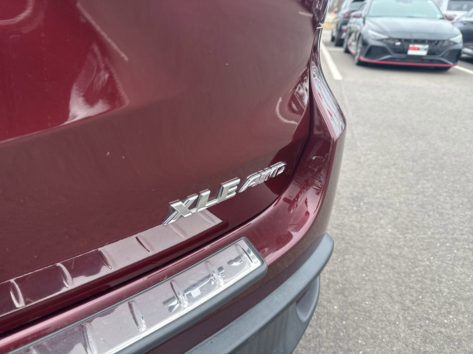 Thumbnail: 2019 Toyota Highlander - 16