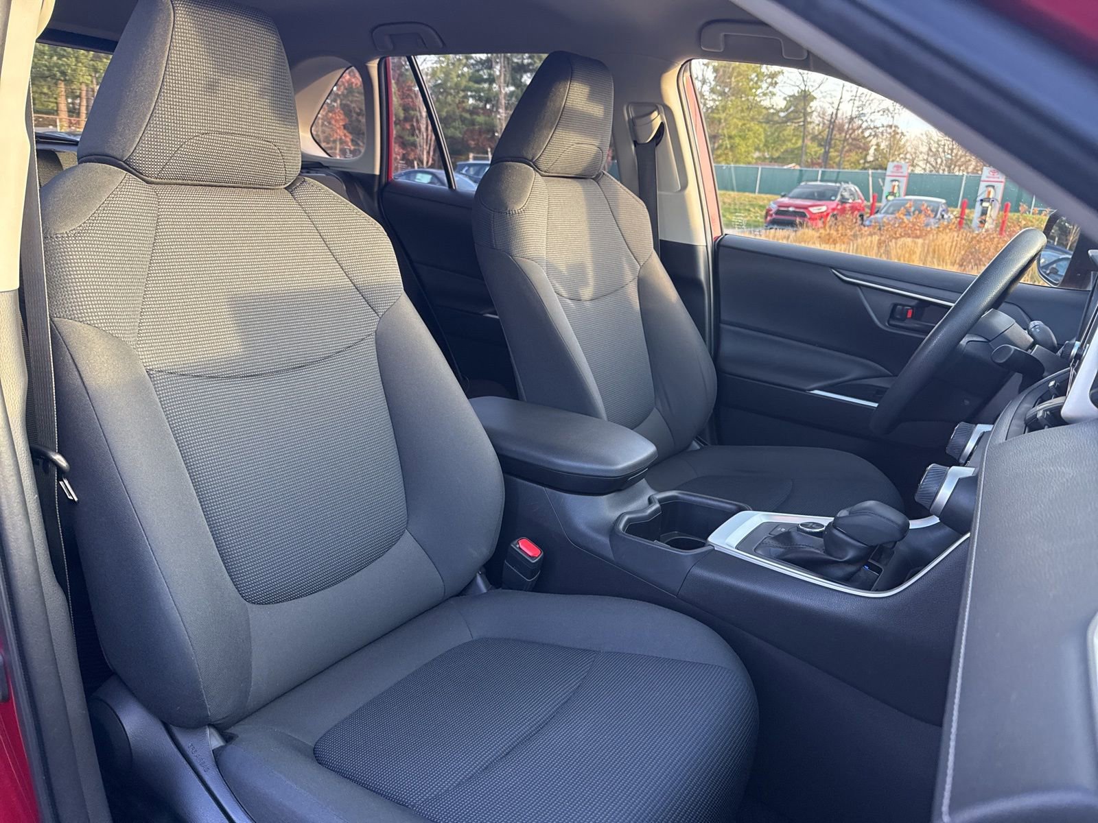 Thumbnail: 2023 Toyota RAV4 - 22