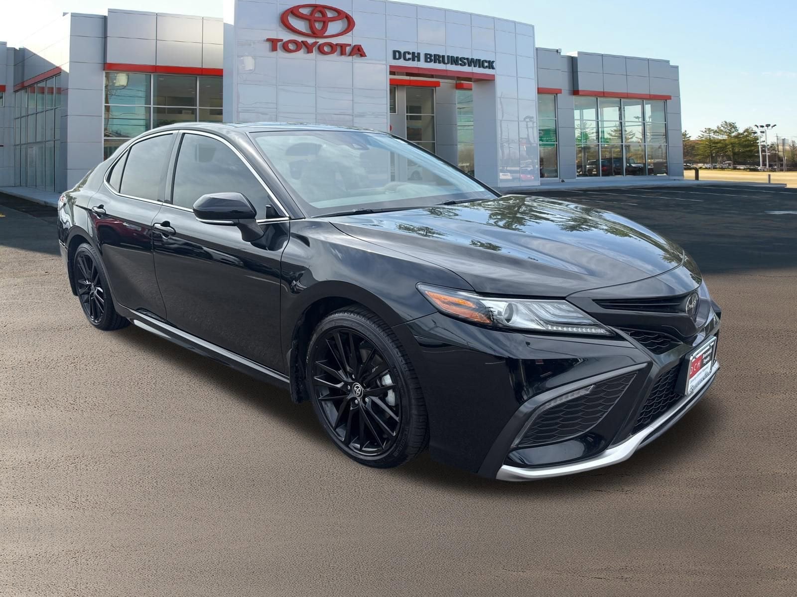 Thumbnail: 2022 Toyota Camry - 3
