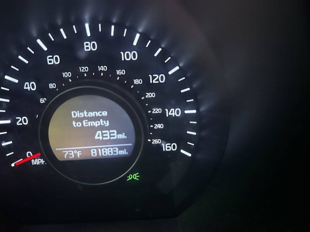 Thumbnail: 2015 Kia Optima - 17