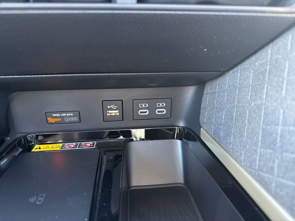 Thumbnail: 2026 Toyota Camry - 21