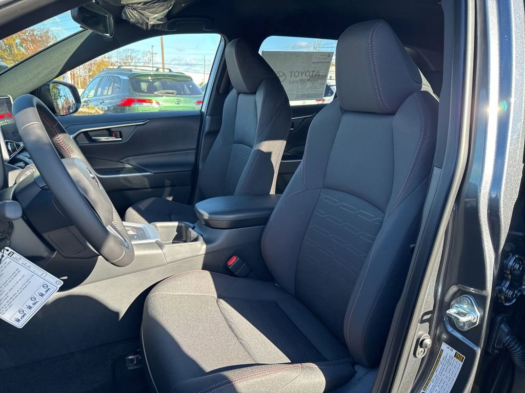 Thumbnail: 2025 Toyota RAV4 - 11