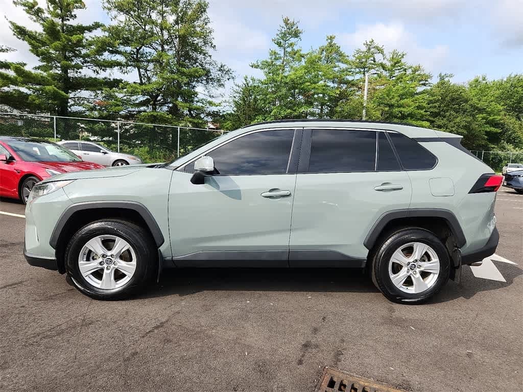 Thumbnail: 2019 Toyota RAV4 - 13