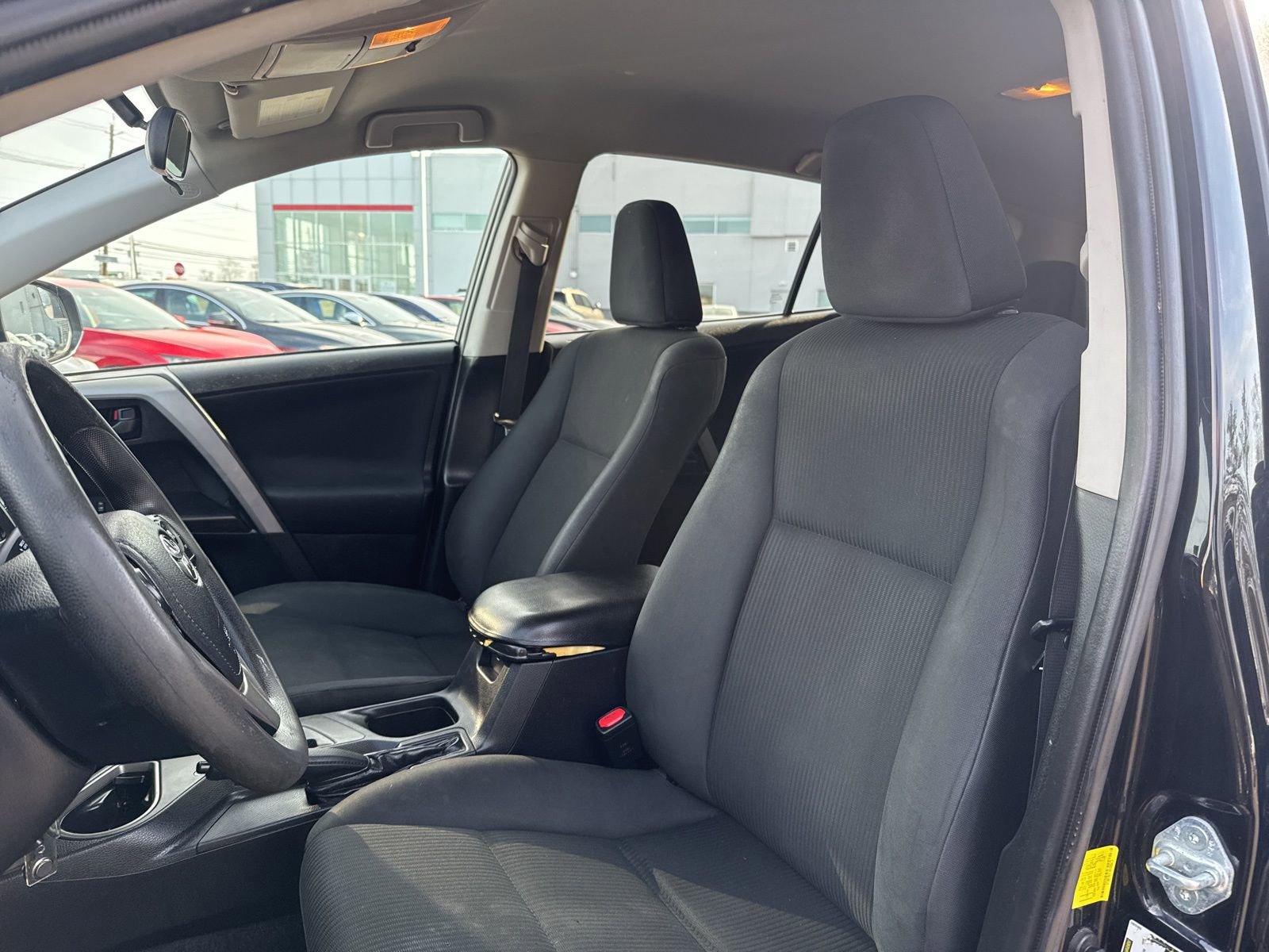 Thumbnail: 2017 Toyota RAV4 - 18