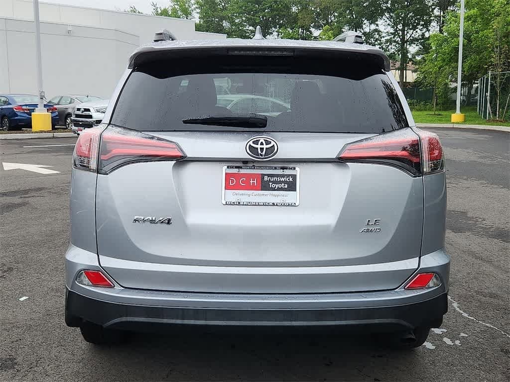 Thumbnail: 2017 Toyota RAV4 - 5