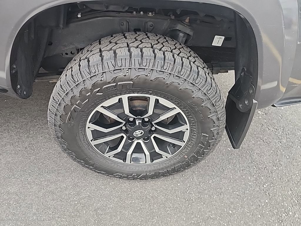 Thumbnail: 2022 Toyota Tacoma - 24