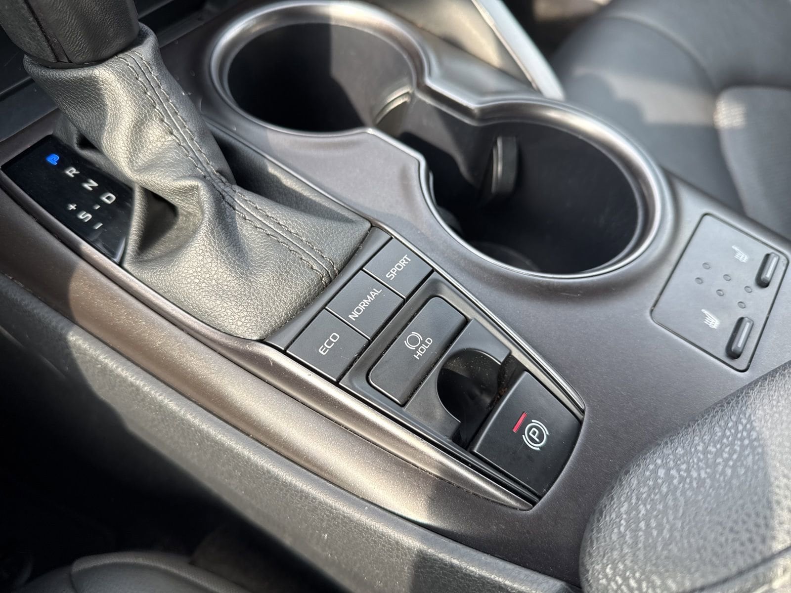 Thumbnail: 2024 Toyota Camry - 29