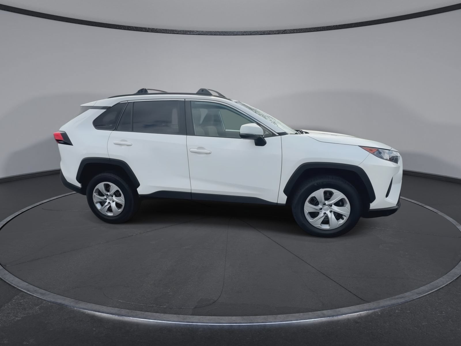 Thumbnail: 2019 Toyota RAV4 - 16