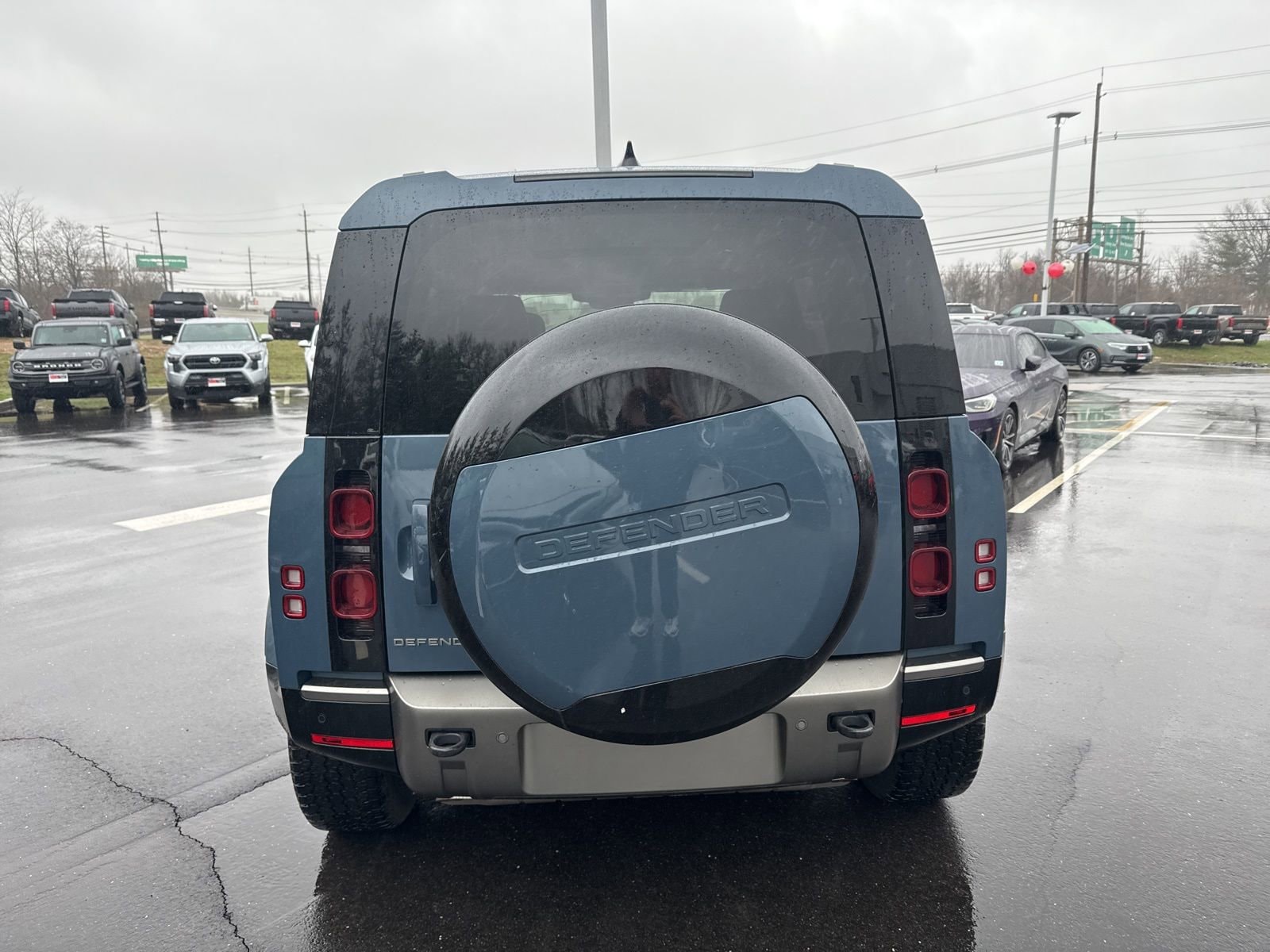 Thumbnail: 2025 Land Rover Defender - 6