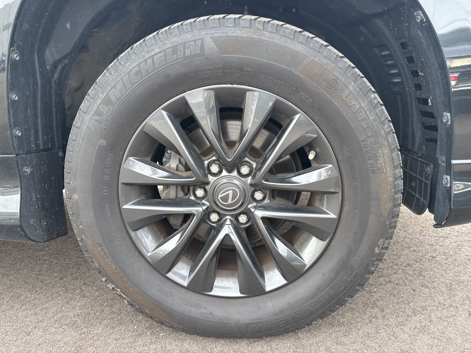 Thumbnail: 2023 Lexus GX - 17