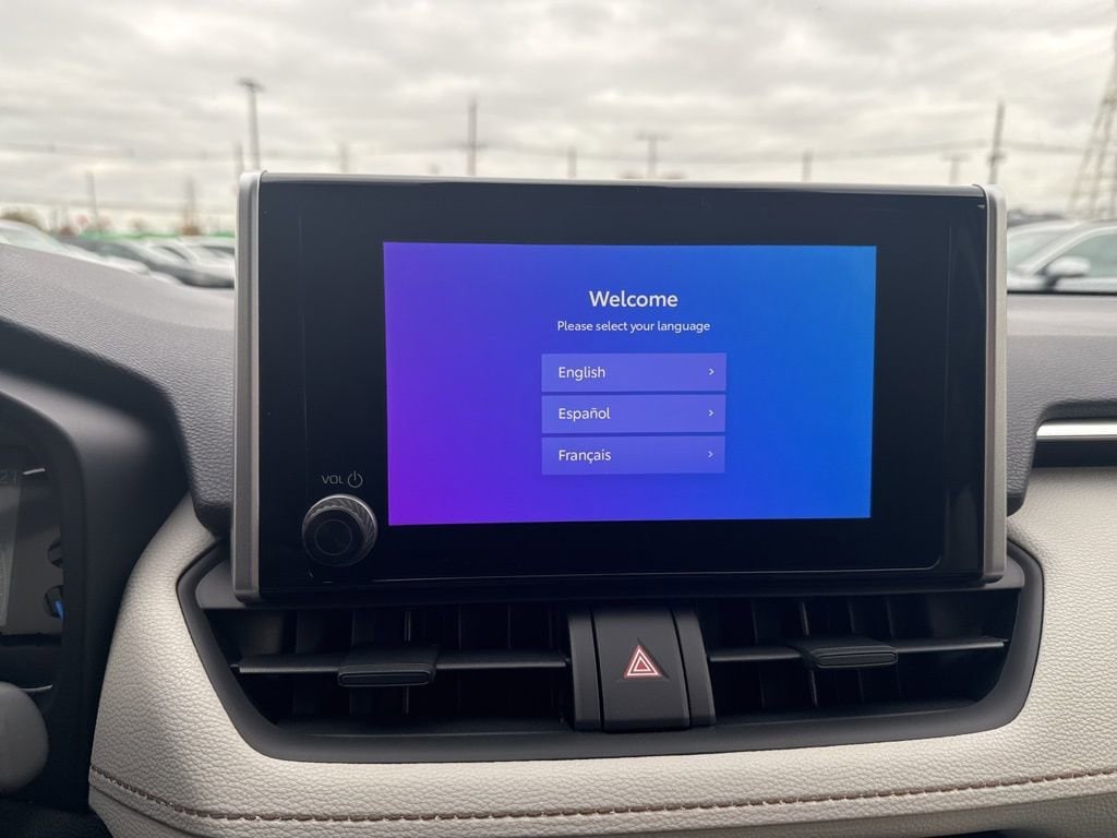 Thumbnail: 2025 Toyota RAV4 - 18