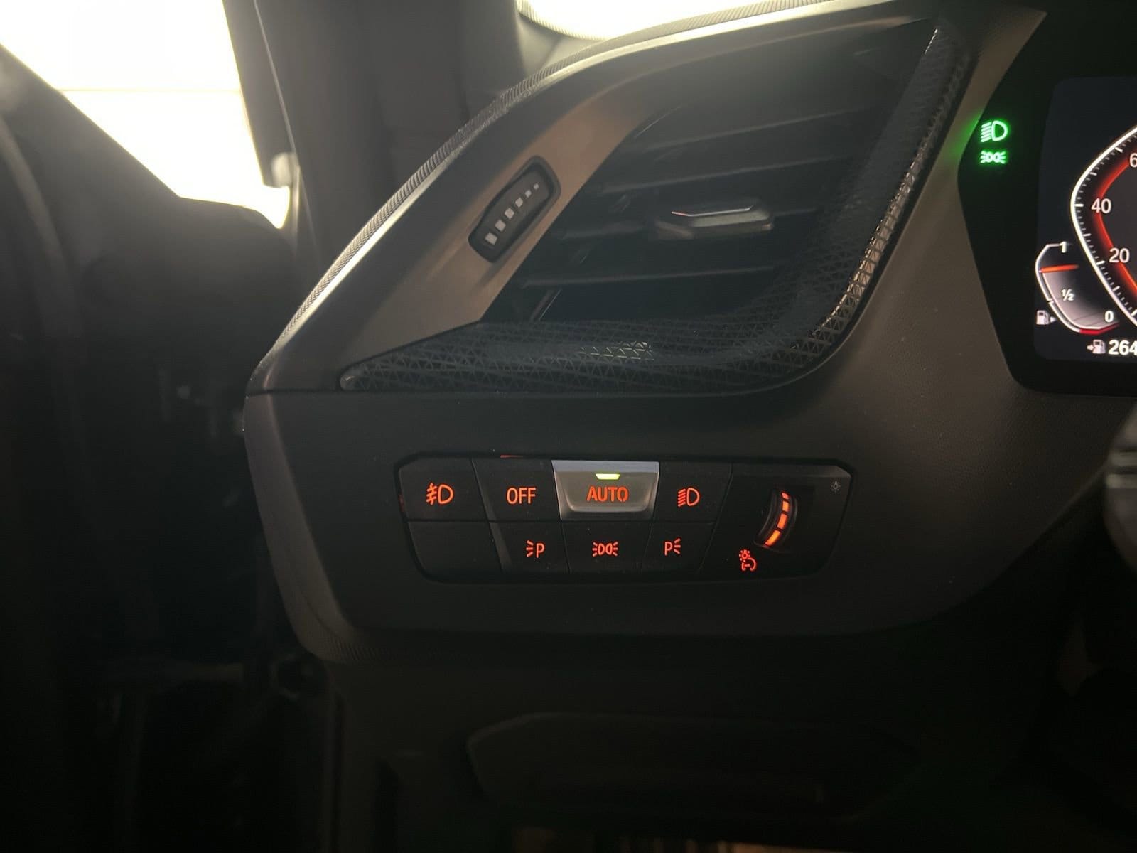 Thumbnail: 2021 BMW 2 Series - 24