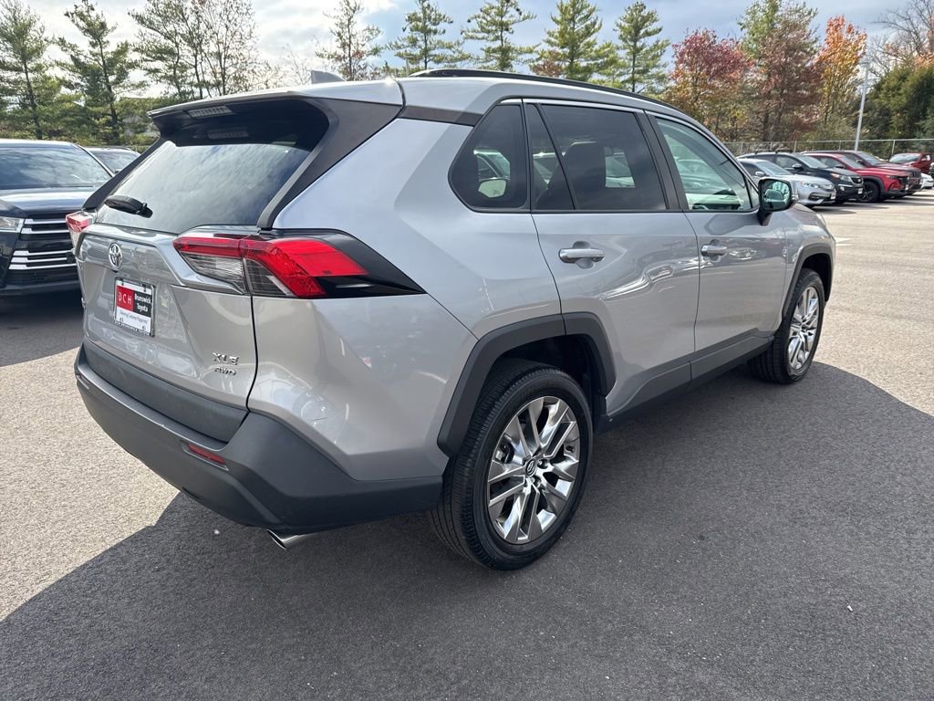 Thumbnail: 2020 Toyota RAV4 - 5