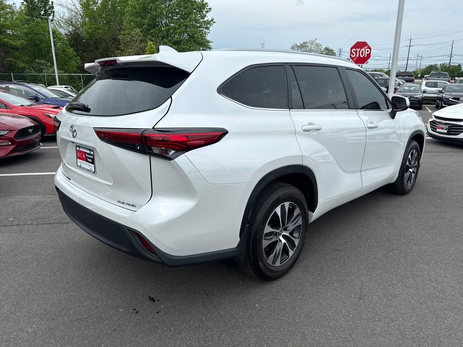 Thumbnail: 2023 Toyota Highlander - 2
